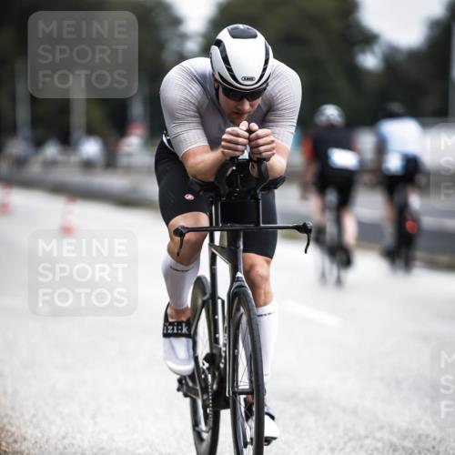 16.08.2026 - KN Förde Triathlon 2026 H.Heesch http://msf.ph/oto/9977550 16.08.2026 11:22:10 Radfahren 321 meine-sportfotos.de