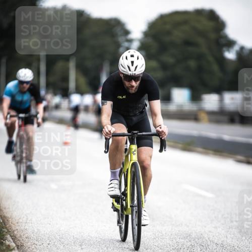16.08.2026 - KN Förde Triathlon 2026 H.Heesch http://msf.ph/oto/9977568 16.08.2026 11:22:16 Radfahren 329, 375, 397, 400 meine-sportfotos.de