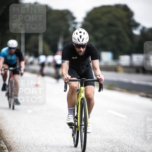 16.08.2026 - KN Förde Triathlon 2026 H.Heesch http://msf.ph/oto/9977570 16.08.2026 11:22:16 Radfahren 329, 375, 397, 400 meine-sportfotos.de
