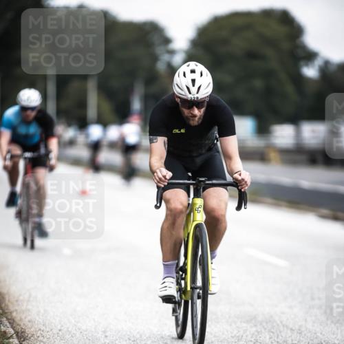 16.08.2026 - KN Förde Triathlon 2026 H.Heesch http://msf.ph/oto/9977572 16.08.2026 11:22:16 Radfahren 329, 375, 397, 400 meine-sportfotos.de