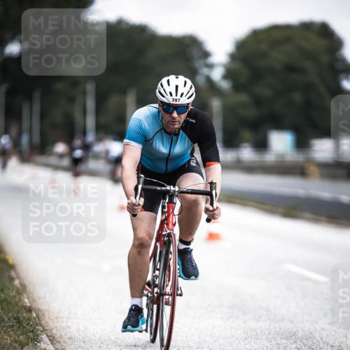 16.08.2026 - KN Förde Triathlon 2026 H.Heesch http://msf.ph/oto/9977592 16.08.2026 11:22:17 Radfahren 329, 375, 397, 400 meine-sportfotos.de