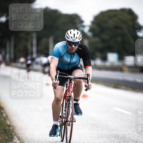 16.08.2026 - KN Förde Triathlon 2026 H.Heesch http://msf.ph/oto/9977594 16.08.2026 11:22:17 Radfahren 329, 375, 397, 400 meine-sportfotos.de