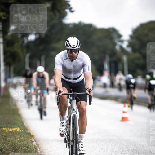 16.08.2026 - KN Förde Triathlon 2026 H.Heesch http://msf.ph/oto/9977606 16.08.2026 11:22:28 Radfahren 307, 315, 325, 368, 369, 389, 409, 415 meine-sportfotos.de