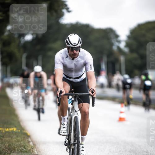 16.08.2026 - KN Förde Triathlon 2026 H.Heesch http://msf.ph/oto/9977610 16.08.2026 11:22:28 Radfahren 307, 315, 325, 368, 369, 389, 409, 415 meine-sportfotos.de