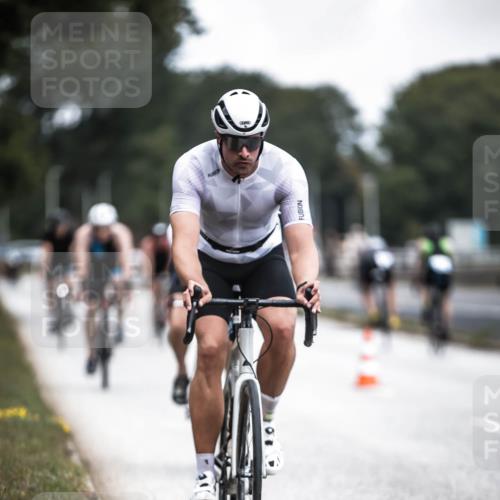 16.08.2026 - KN Förde Triathlon 2026 H.Heesch http://msf.ph/oto/9977616 16.08.2026 11:22:29 Radfahren 307, 315, 325, 368, 369, 389, 409, 415 meine-sportfotos.de
