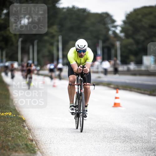 16.08.2026 - KN Förde Triathlon 2026 H.Heesch http://msf.ph/oto/9977751 16.08.2026 11:22:45 Radfahren 324, 337, 341, 363, 373 meine-sportfotos.de