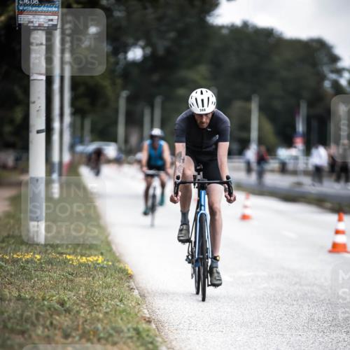 16.08.2026 - KN Förde Triathlon 2026 H.Heesch http://msf.ph/oto/9977866 16.08.2026 11:22:59 Radfahren 357, 388, 439 meine-sportfotos.de