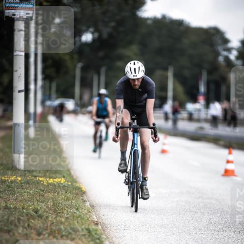 16.08.2026 - KN Förde Triathlon 2026 H.Heesch http://msf.ph/oto/9977868 16.08.2026 11:22:59 Radfahren 357, 388, 439 meine-sportfotos.de
