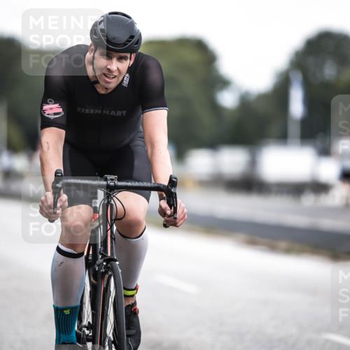 16.08.2026 - KN Förde Triathlon 2026 H.Heesch http://msf.ph/oto/9977963 16.08.2026 11:23:12 Radfahren 309, 386, 398, 403, 411 meine-sportfotos.de