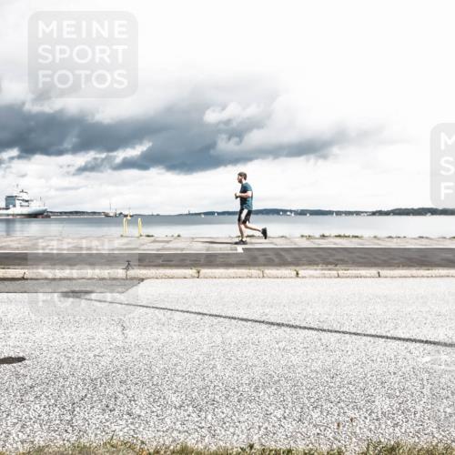 16.08.2026 - KN Förde Triathlon 2026 H.Heesch http://msf.ph/oto/9977968 16.08.2026 12:53:36 Radfahren 544, 575 meine-sportfotos.de