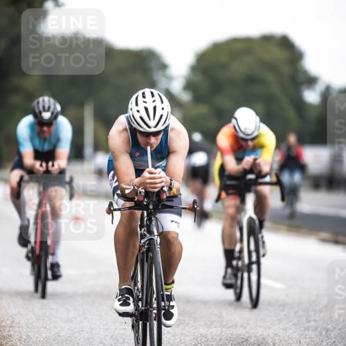 16.08.2026 - KN Förde Triathlon 2026 H.Heesch http://msf.ph/oto/9977979 16.08.2026 11:23:16 Radfahren 386, 398, 403, 411, 430 meine-sportfotos.de