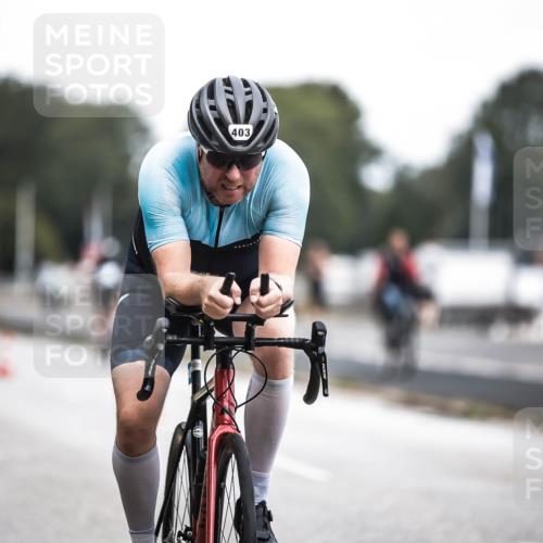 16.08.2026 - KN Förde Triathlon 2026 H.Heesch http://msf.ph/oto/9977992 16.08.2026 11:23:17 Radfahren 386, 403, 411, 430 meine-sportfotos.de