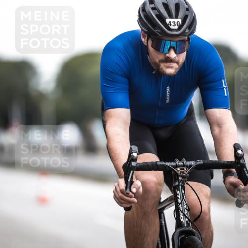 16.08.2026 - KN Förde Triathlon 2026 H.Heesch http://msf.ph/oto/9978030 16.08.2026 11:23:21 Radfahren 370, 379, 430 meine-sportfotos.de