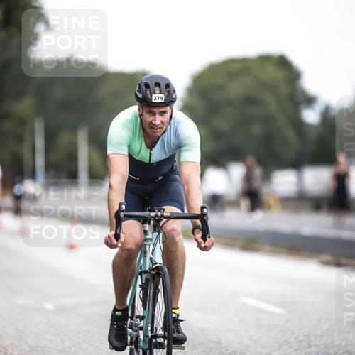 16.08.2026 - KN Förde Triathlon 2026 H.Heesch http://msf.ph/oto/9978032 16.08.2026 11:23:24 Radfahren 316, 370, 379, 395, 430 meine-sportfotos.de