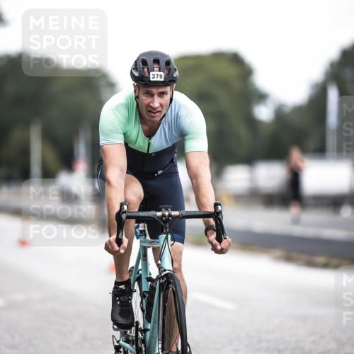 16.08.2026 - KN Förde Triathlon 2026 H.Heesch http://msf.ph/oto/9978041 16.08.2026 11:23:24 Radfahren 316, 370, 379, 395, 430 meine-sportfotos.de