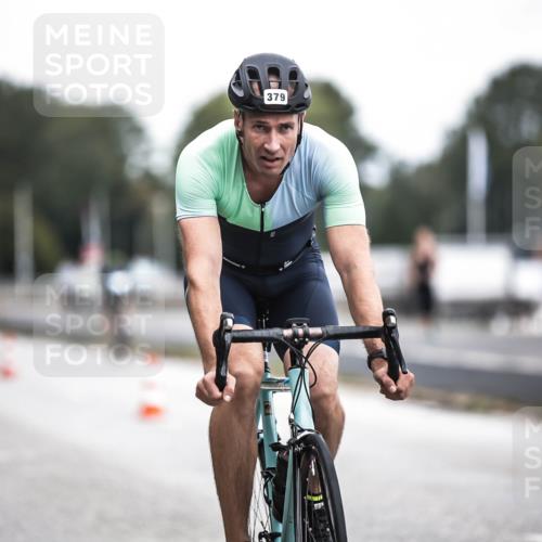 16.08.2026 - KN Förde Triathlon 2026 H.Heesch http://msf.ph/oto/9978047 16.08.2026 11:23:24 Radfahren 316, 370, 379, 395, 430 meine-sportfotos.de