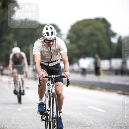16.08.2026 - KN Förde Triathlon 2026 H.Heesch http://msf.ph/oto/9978053 16.08.2026 11:23:26 Radfahren 316, 370, 379, 395 meine-sportfotos.de