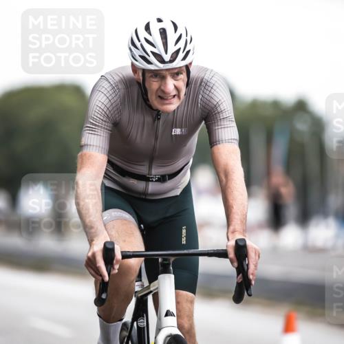 16.08.2026 - KN Förde Triathlon 2026 H.Heesch http://msf.ph/oto/9978087 16.08.2026 11:23:29 Radfahren 316, 370, 395 meine-sportfotos.de