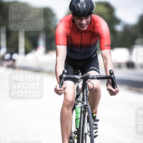16.08.2026 - KN Förde Triathlon 2026 H.Heesch http://msf.ph/oto/9978091 16.08.2026 11:30:37 Radfahren 425, 428, 430, 438 meine-sportfotos.de