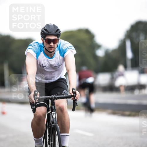 16.08.2026 - KN Förde Triathlon 2026 H.Heesch http://msf.ph/oto/9978115 16.08.2026 11:23:34 Radfahren 320, 364, 410 meine-sportfotos.de