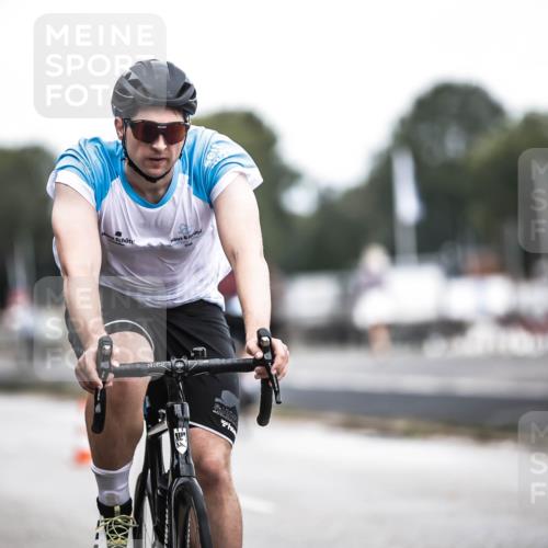 16.08.2026 - KN Förde Triathlon 2026 H.Heesch http://msf.ph/oto/9978121 16.08.2026 11:23:34 Radfahren 320, 364, 410 meine-sportfotos.de