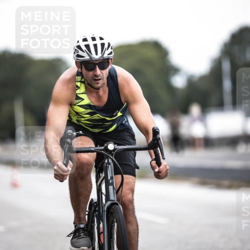 16.08.2026 - KN Förde Triathlon 2026 H.Heesch http://msf.ph/oto/9978139 16.08.2026 11:23:37 Radfahren 320, 364, 410, 421 meine-sportfotos.de