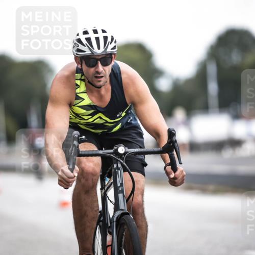 16.08.2026 - KN Förde Triathlon 2026 H.Heesch http://msf.ph/oto/9978143 16.08.2026 11:23:37 Radfahren 320, 364, 410, 421 meine-sportfotos.de