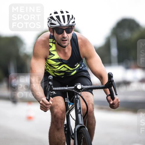 16.08.2026 - KN Förde Triathlon 2026 H.Heesch http://msf.ph/oto/9978147 16.08.2026 11:23:37 Radfahren 320, 364, 410, 421 meine-sportfotos.de