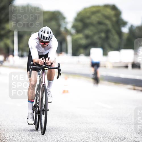 16.08.2026 - KN Förde Triathlon 2026 H.Heesch http://msf.ph/oto/9978160 16.08.2026 11:30:51 Radfahren 353 meine-sportfotos.de