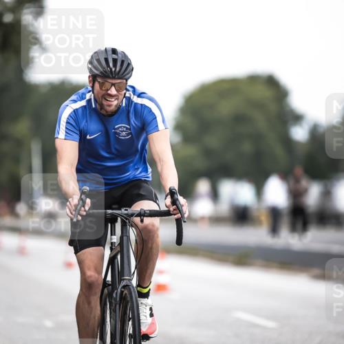 16.08.2026 - KN Förde Triathlon 2026 H.Heesch http://msf.ph/oto/9978163 16.08.2026 11:23:54 Radfahren 304, 374, 385, 392, 407, 422 meine-sportfotos.de