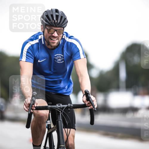 16.08.2026 - KN Förde Triathlon 2026 H.Heesch http://msf.ph/oto/9978181 16.08.2026 11:23:54 Radfahren 304, 374, 385, 392, 407, 422 meine-sportfotos.de
