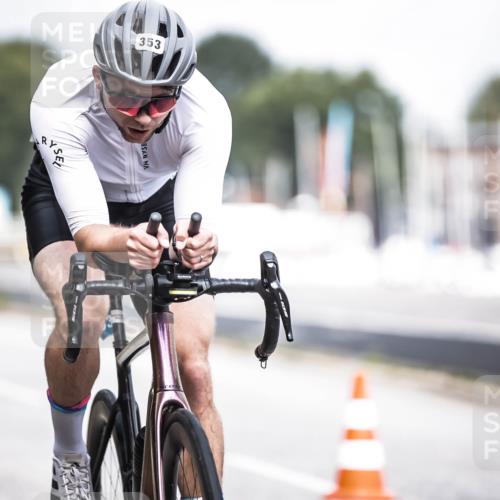 16.08.2026 - KN Förde Triathlon 2026 H.Heesch http://msf.ph/oto/9978194 16.08.2026 11:30:52 Radfahren 353 meine-sportfotos.de