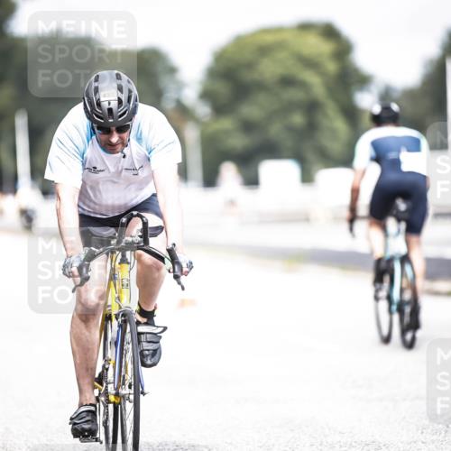 16.08.2026 - KN Förde Triathlon 2026 H.Heesch http://msf.ph/oto/9978206 16.08.2026 11:31:12 Radfahren 357, 427 meine-sportfotos.de