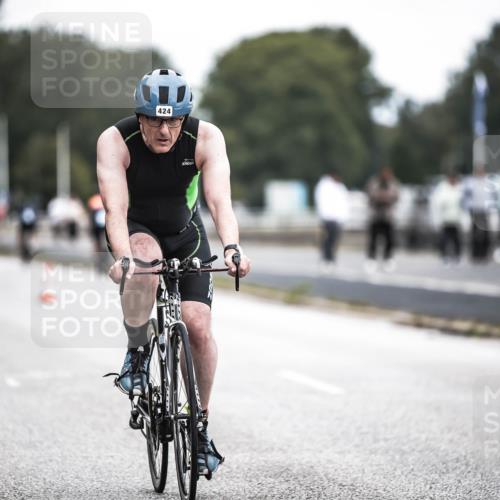 16.08.2026 - KN Förde Triathlon 2026 H.Heesch http://msf.ph/oto/9978217 16.08.2026 11:24:26 Radfahren 393, 424 meine-sportfotos.de