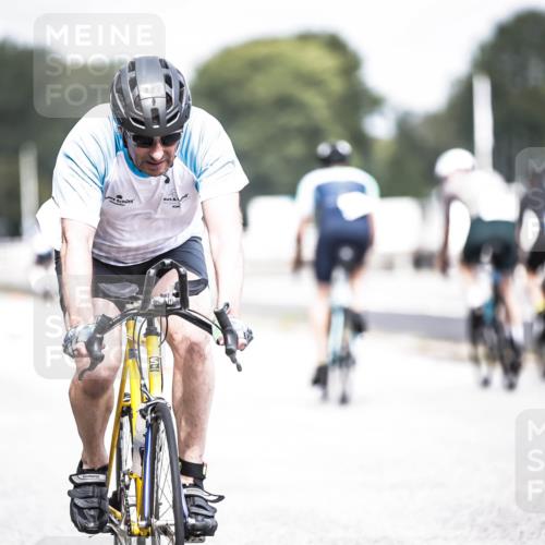 16.08.2026 - KN Förde Triathlon 2026 H.Heesch http://msf.ph/oto/9978218 16.08.2026 11:31:12 Radfahren 357, 427 meine-sportfotos.de