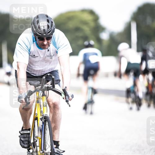 16.08.2026 - KN Förde Triathlon 2026 H.Heesch http://msf.ph/oto/9978220 16.08.2026 11:31:12 Radfahren 357, 427 meine-sportfotos.de