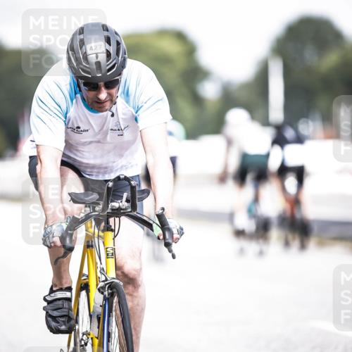 16.08.2026 - KN Förde Triathlon 2026 H.Heesch http://msf.ph/oto/9978226 16.08.2026 11:31:12 Radfahren 357, 427 meine-sportfotos.de
