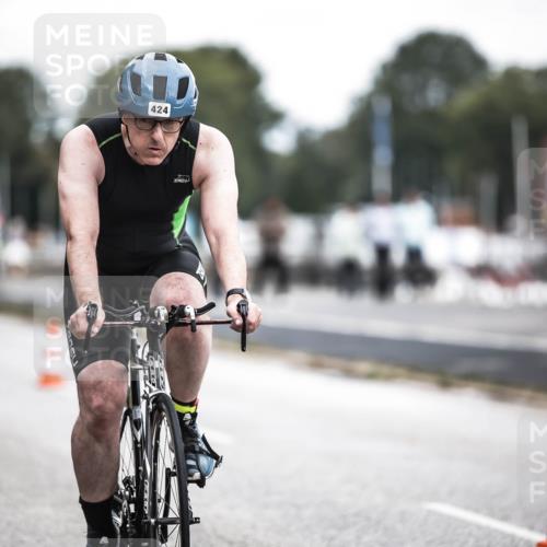 16.08.2026 - KN Förde Triathlon 2026 H.Heesch http://msf.ph/oto/9978232 16.08.2026 11:24:26 Radfahren 393, 424 meine-sportfotos.de