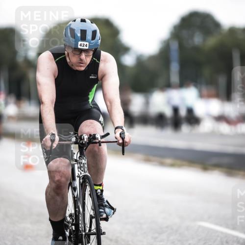 16.08.2026 - KN Förde Triathlon 2026 H.Heesch http://msf.ph/oto/9978234 16.08.2026 11:24:26 Radfahren 393, 424 meine-sportfotos.de