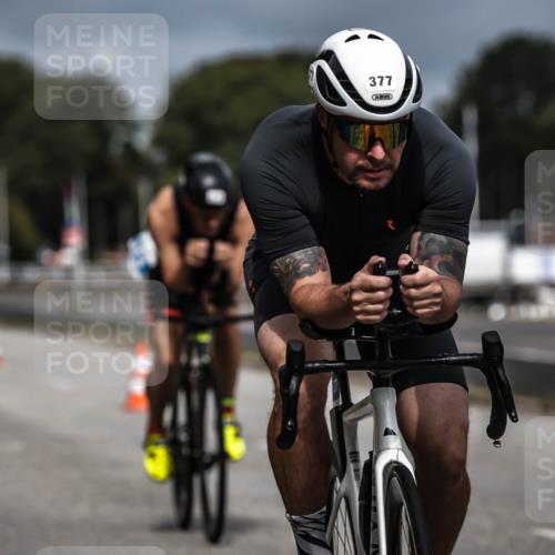 16.08.2026 - KN Förde Triathlon 2026 H.Heesch http://msf.ph/oto/9978260 16.08.2026 11:31:35 Radfahren 377, 395 meine-sportfotos.de