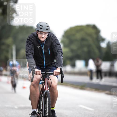 16.08.2026 - KN Förde Triathlon 2026 H.Heesch http://msf.ph/oto/9978262 16.08.2026 11:24:31 Radfahren 393, 401, 436 meine-sportfotos.de