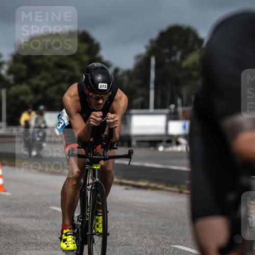 16.08.2026 - KN Förde Triathlon 2026 H.Heesch http://msf.ph/oto/9978265 16.08.2026 11:31:35 Radfahren 377, 395 meine-sportfotos.de