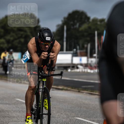 16.08.2026 - KN Förde Triathlon 2026 H.Heesch http://msf.ph/oto/9978267 16.08.2026 11:31:35 Radfahren 377, 395 meine-sportfotos.de