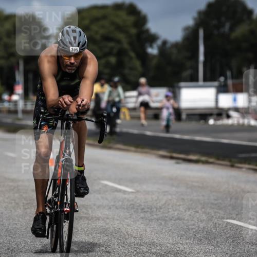 16.08.2026 - KN Förde Triathlon 2026 H.Heesch http://msf.ph/oto/9978276 16.08.2026 11:31:38 Radfahren 338, 377, 395 meine-sportfotos.de