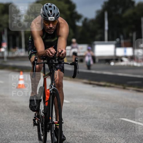 16.08.2026 - KN Förde Triathlon 2026 H.Heesch http://msf.ph/oto/9978285 16.08.2026 11:31:38 Radfahren 338, 377, 395 meine-sportfotos.de