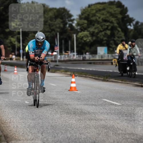 16.08.2026 - KN Förde Triathlon 2026 H.Heesch http://msf.ph/oto/9978295 16.08.2026 11:31:40 Radfahren 338, 395, 801 meine-sportfotos.de