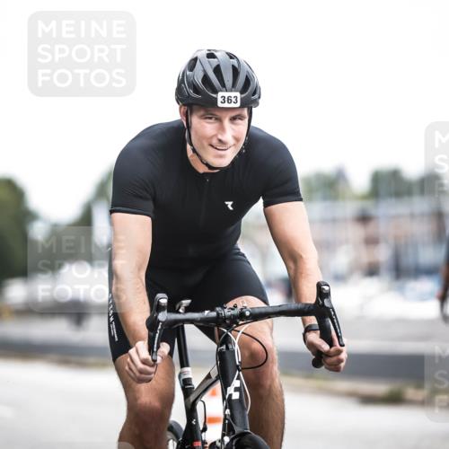 16.08.2026 - KN Förde Triathlon 2026 H.Heesch http://msf.ph/oto/9978347 16.08.2026 11:24:57 Radfahren 322, 358, 360, 363, 406 meine-sportfotos.de