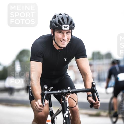 16.08.2026 - KN Förde Triathlon 2026 H.Heesch http://msf.ph/oto/9978349 16.08.2026 11:24:57 Radfahren 322, 358, 360, 363, 406 meine-sportfotos.de