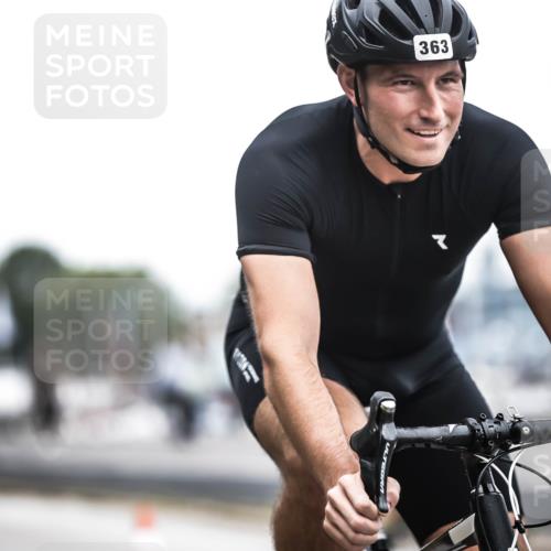 16.08.2026 - KN Förde Triathlon 2026 H.Heesch http://msf.ph/oto/9978355 16.08.2026 11:24:58 Radfahren 322, 358, 360, 363, 406, 408, 426 meine-sportfotos.de
