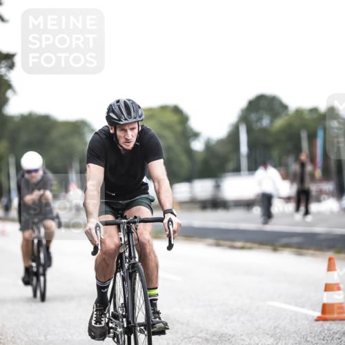 16.08.2026 - KN Förde Triathlon 2026 H.Heesch http://msf.ph/oto/9978357 16.08.2026 11:25:02 Radfahren 331, 406, 408, 409, 426 meine-sportfotos.de
